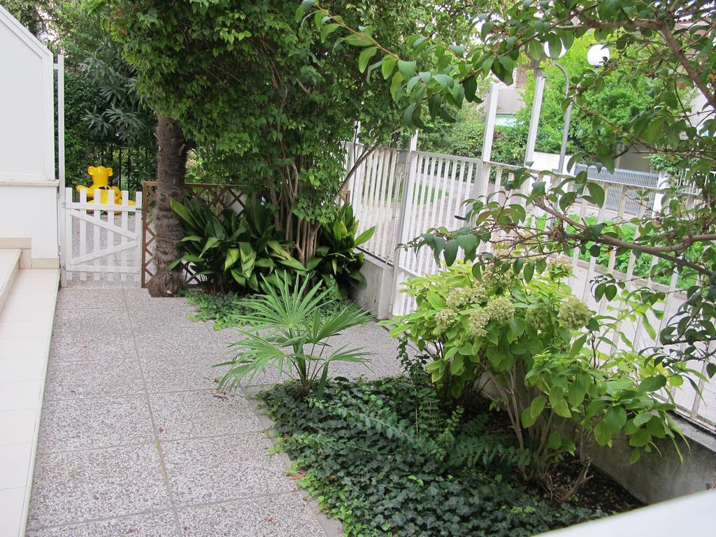 Villa Flora Grado Buitenkant foto