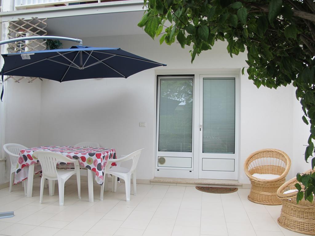 Villa Flora Grado Buitenkant foto