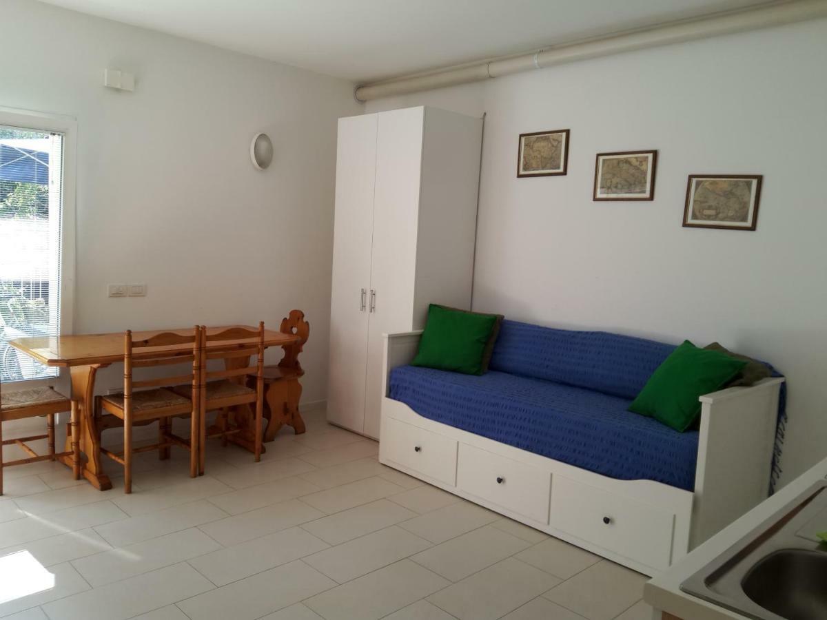 Villa Flora Grado Buitenkant foto